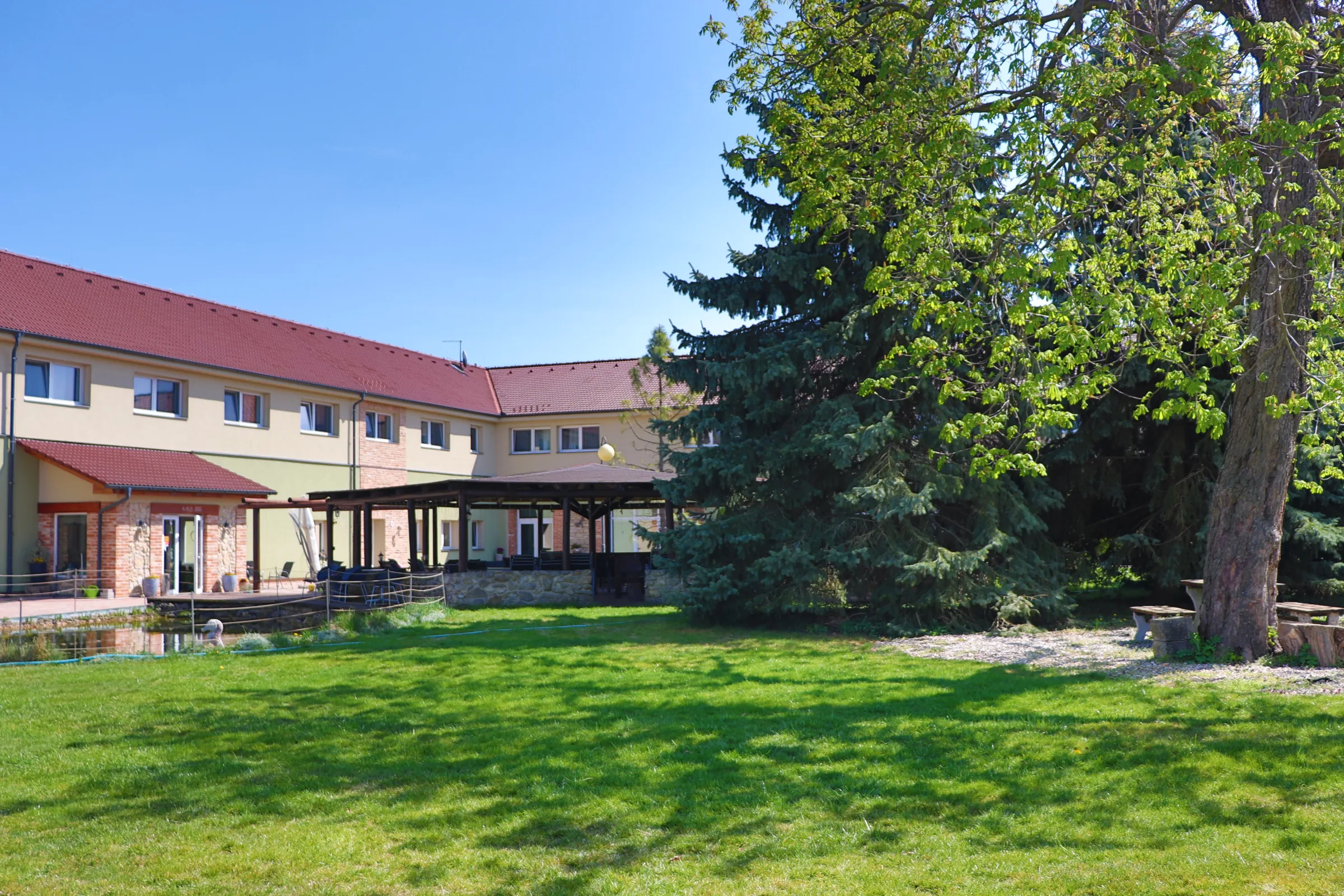 Víceúčelový sál Hotel Dvůr 1